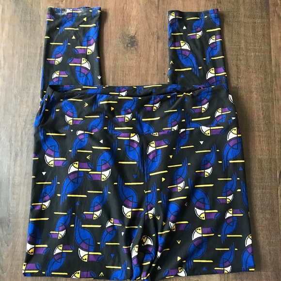 LuLaRoe Pants - NWOT LuLaRoe Toucan Leggings Tall & Curvy